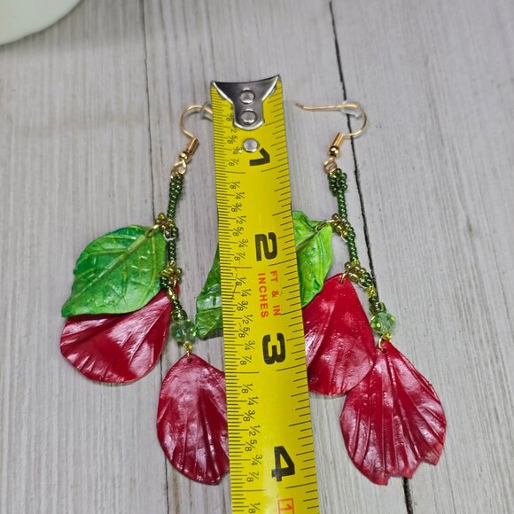 Handmade 18k Gold Plated Rose Petals and Leaves Glass Bead Dangle Earrings - Picture 5 of 5